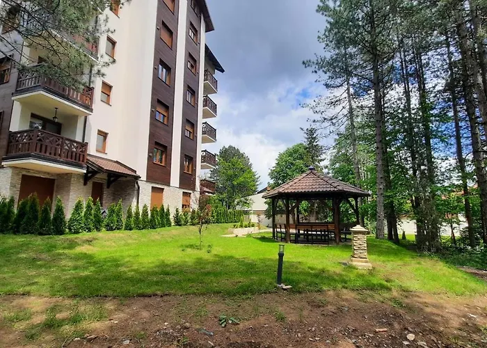 Lux * זלאטיבור