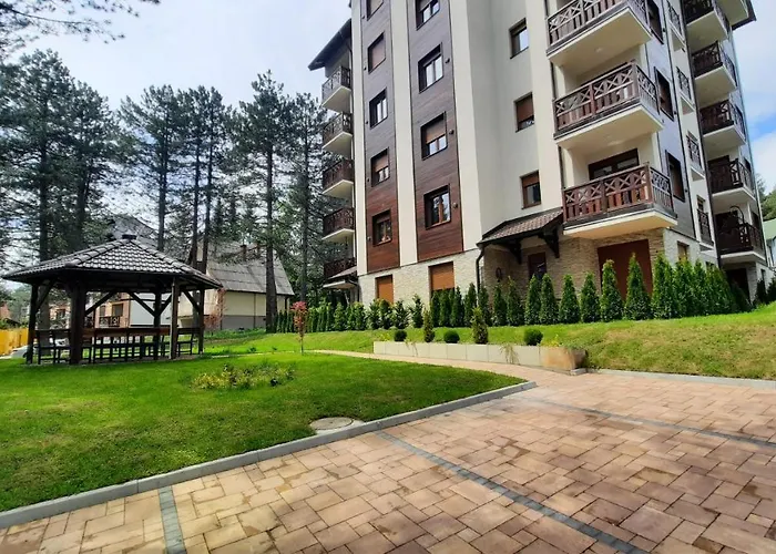 Lux * זלאטיבור